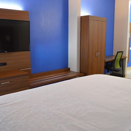 Holiday Inn Express & Suites Batesville By Ihg Екстер'єр фото