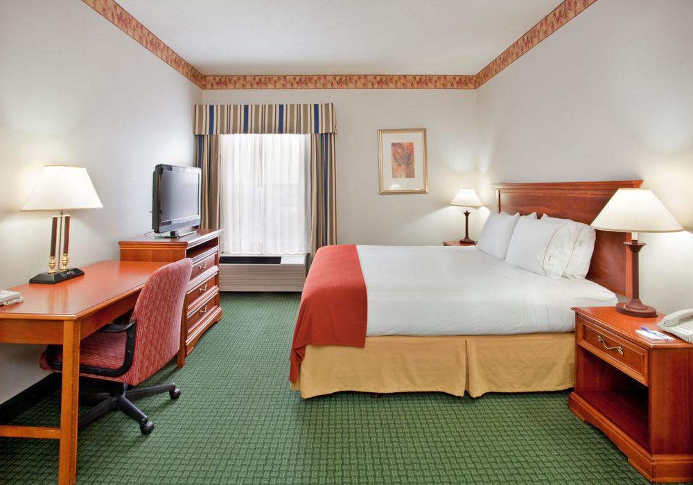 Holiday Inn Express & Suites Batesville By Ihg Екстер'єр фото