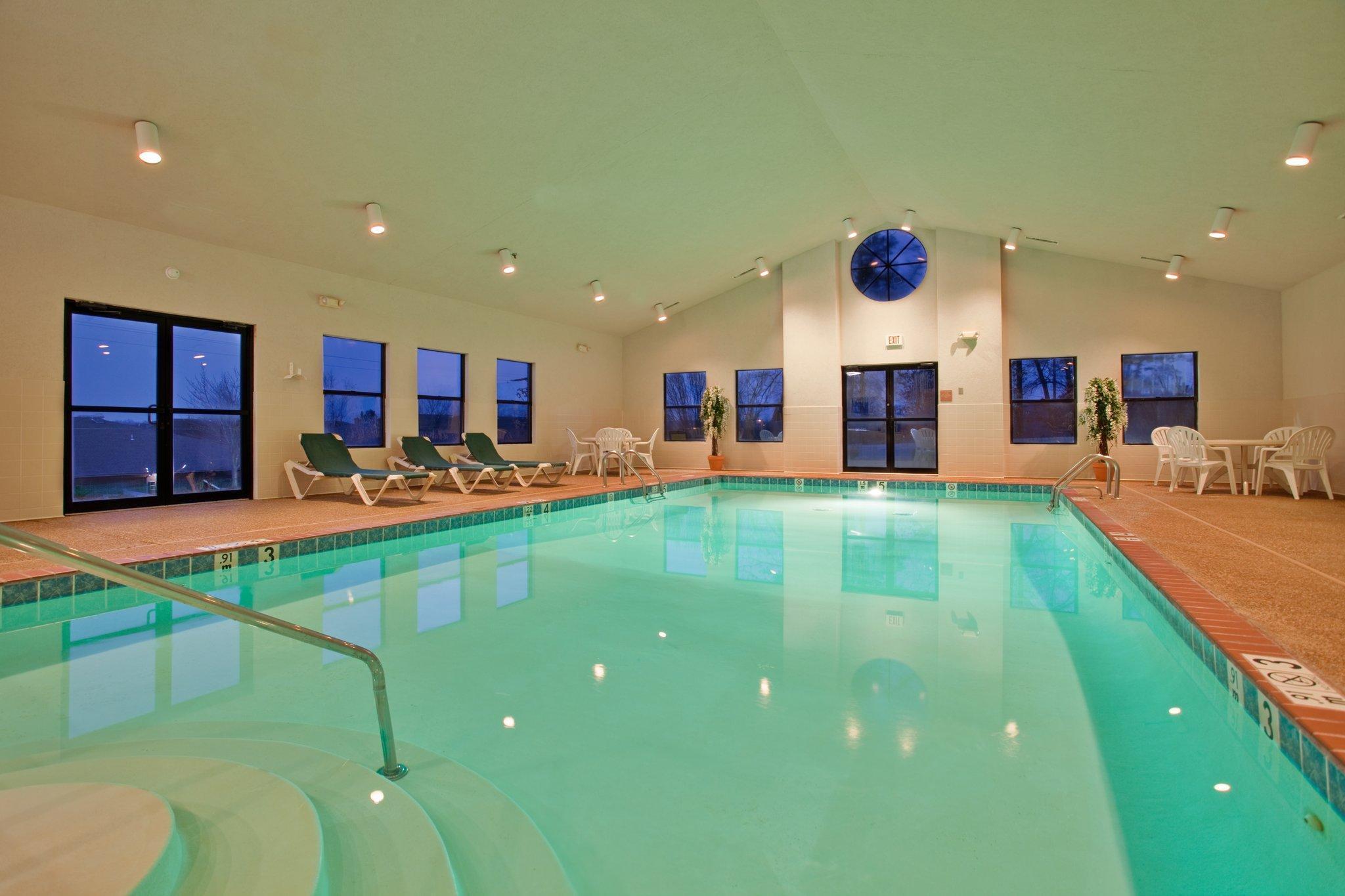 Holiday Inn Express & Suites Batesville By Ihg Екстер'єр фото