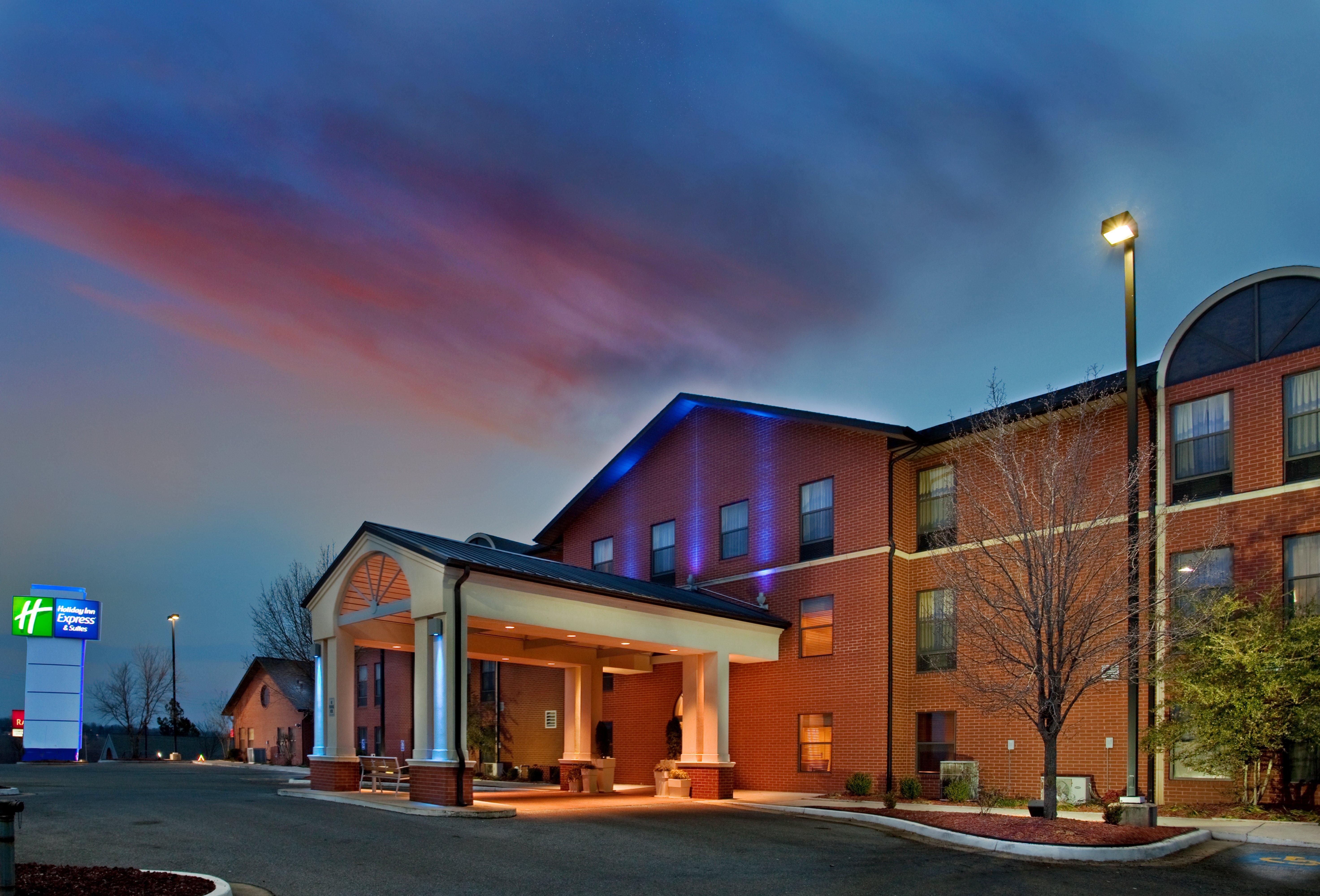 Holiday Inn Express & Suites Batesville By Ihg Екстер'єр фото