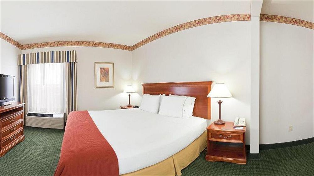 Holiday Inn Express & Suites Batesville By Ihg Екстер'єр фото