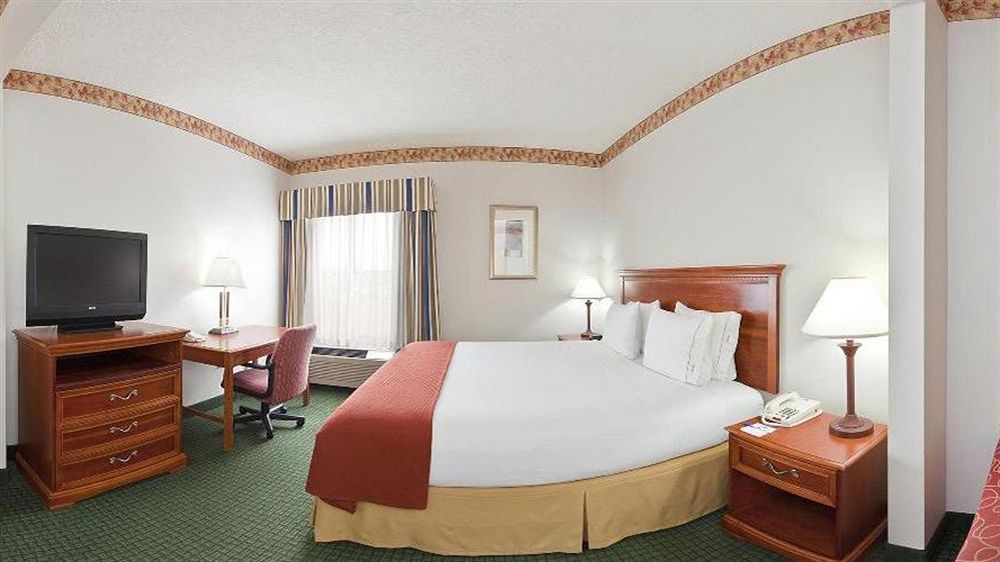 Holiday Inn Express & Suites Batesville By Ihg Екстер'єр фото
