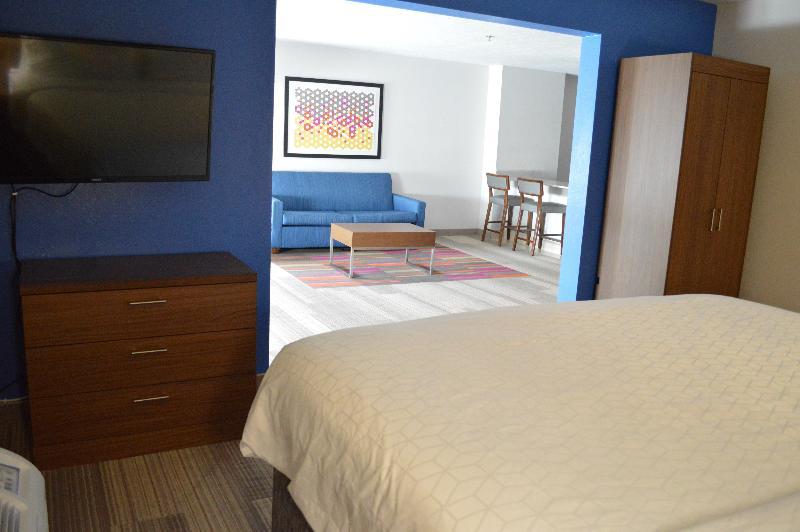 Holiday Inn Express & Suites Batesville By Ihg Екстер'єр фото